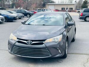 2016 toyota camry le