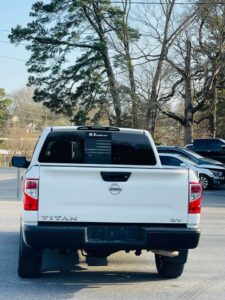 2021 nissan titan crew cab s $17,999