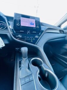 2022 toyota camry le $16,499