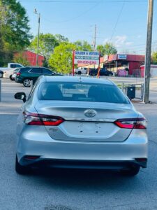 2022 toyota camry le $16,499