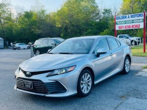 2022 toyota camry le $16,499